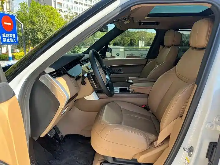 Land Rover Range Rover — миниатюра 8