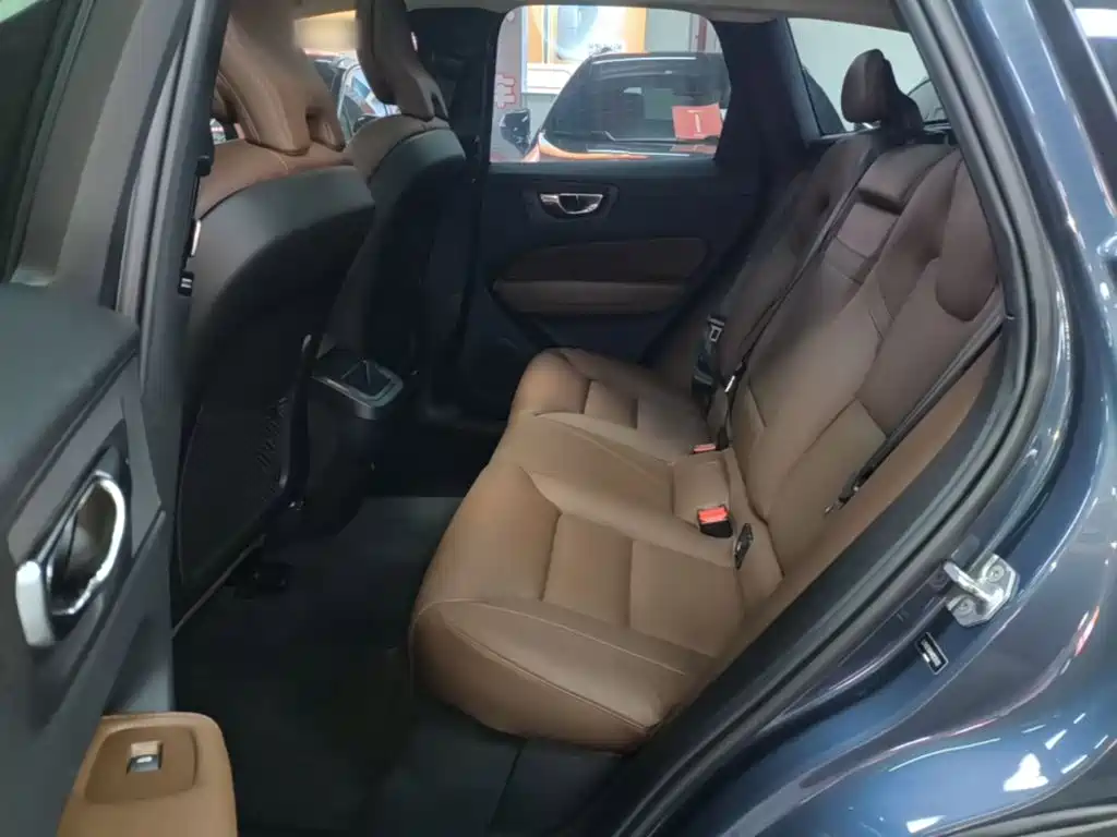 Volvo XC60 — миниатюра 17