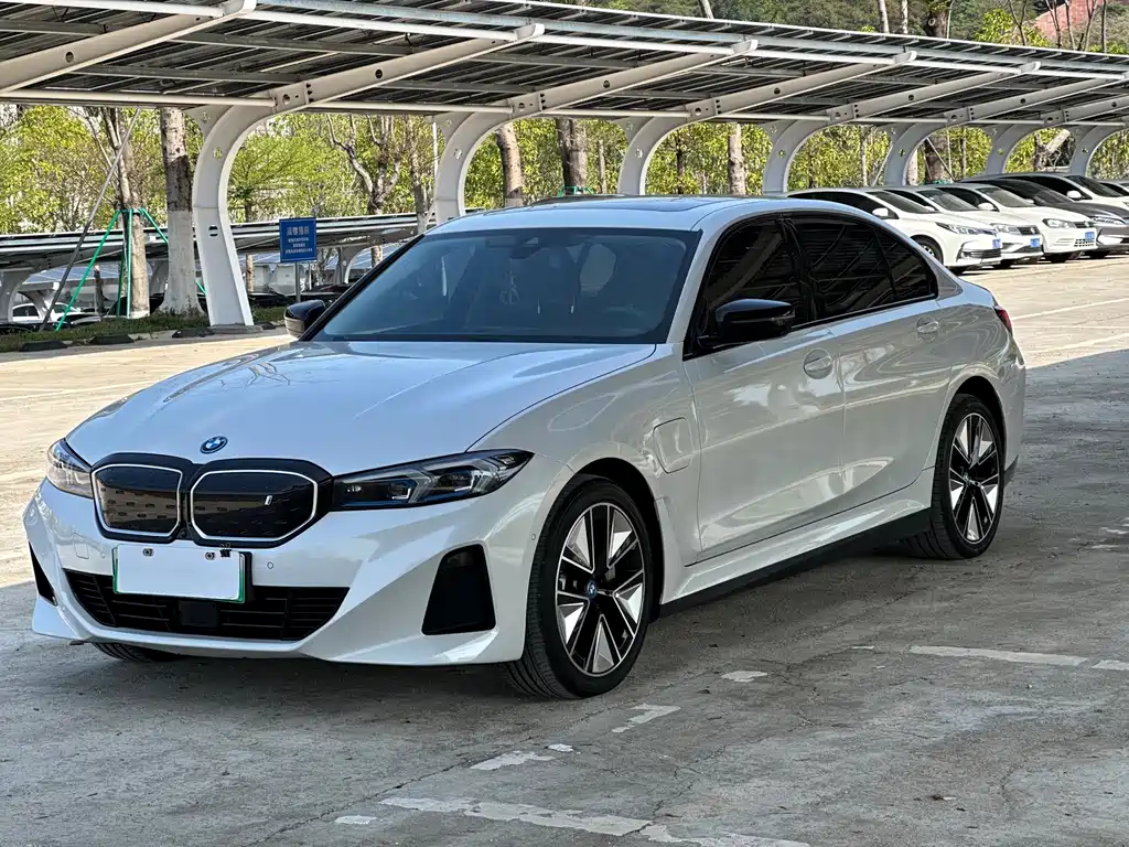BMW i3 2024
