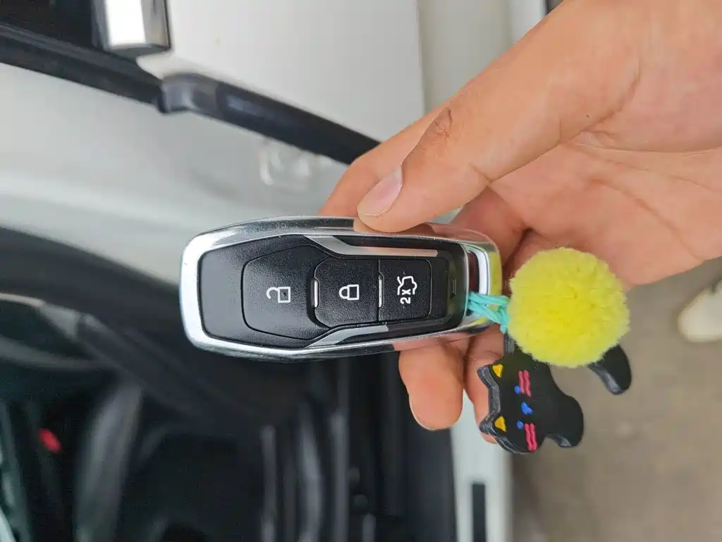 Ford Edge — миниатюра 9
