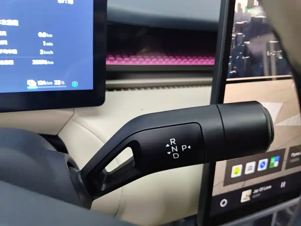 Lynk & Co Z20 — миниатюра 14