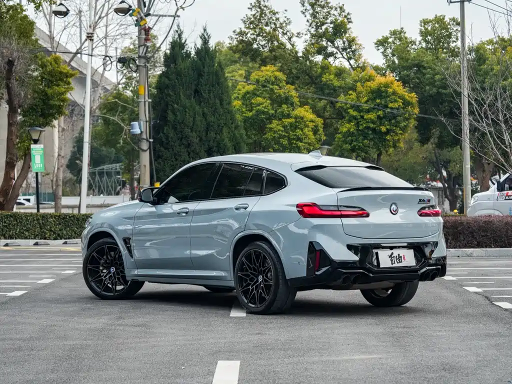 BMW X4 M