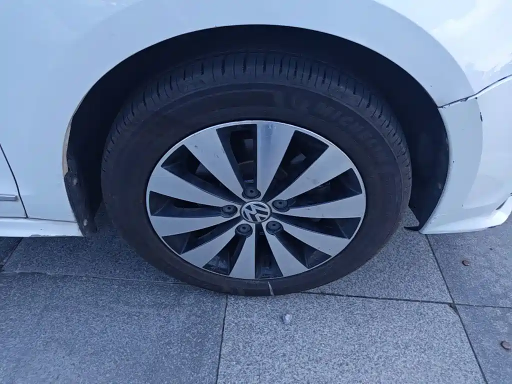 Volkswagen Sagitar — миниатюра 12