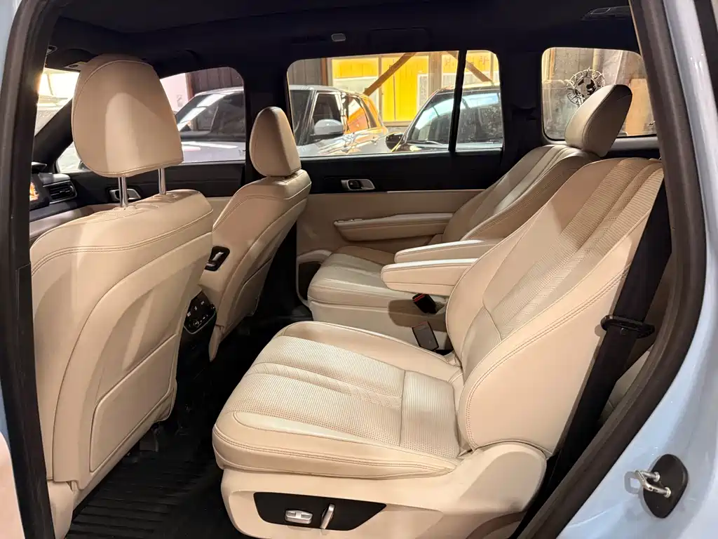 Li Auto Li ONE — миниатюра 6