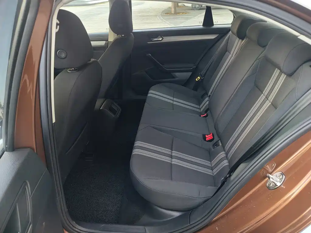 Volkswagen Lamando — миниатюра 7