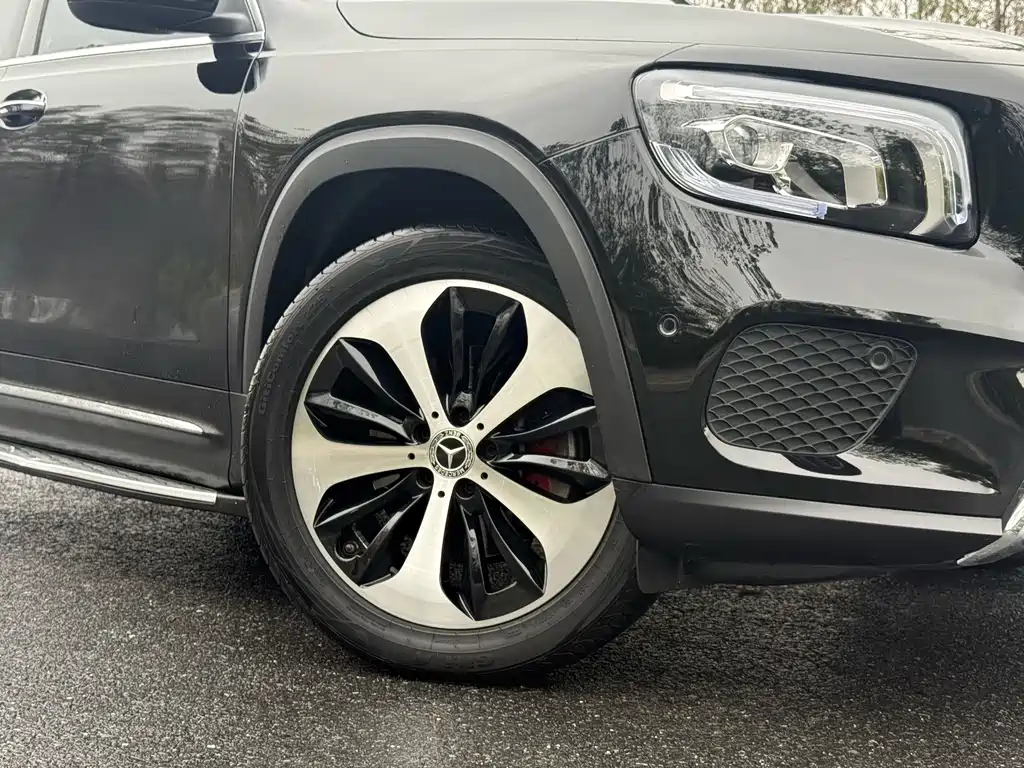 Mercedes-Benz GLB — миниатюра 4