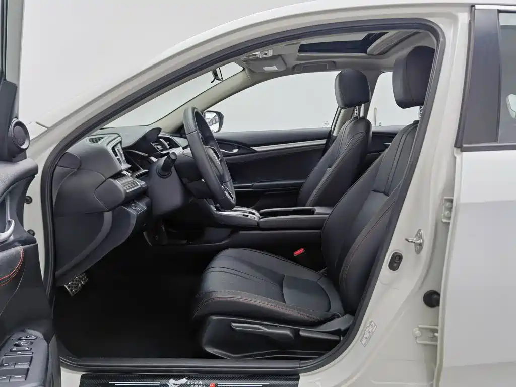 Honda Civic — миниатюра 10