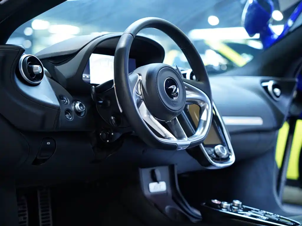 McLaren GT — миниатюра 14