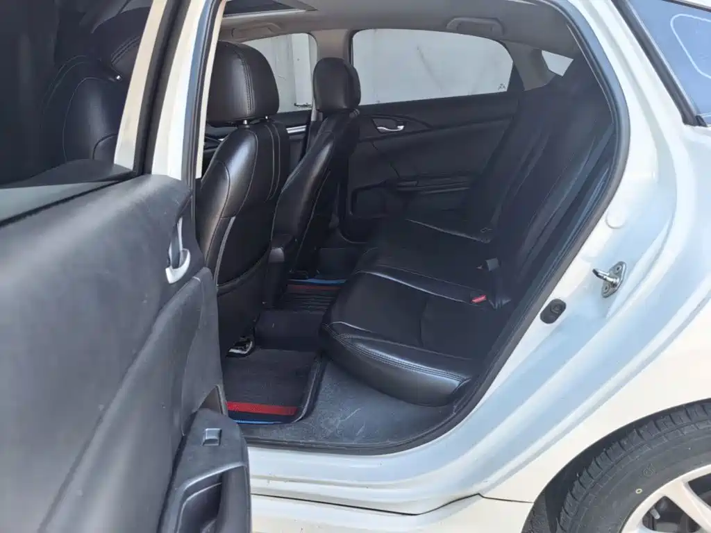 Honda Civic — миниатюра 17