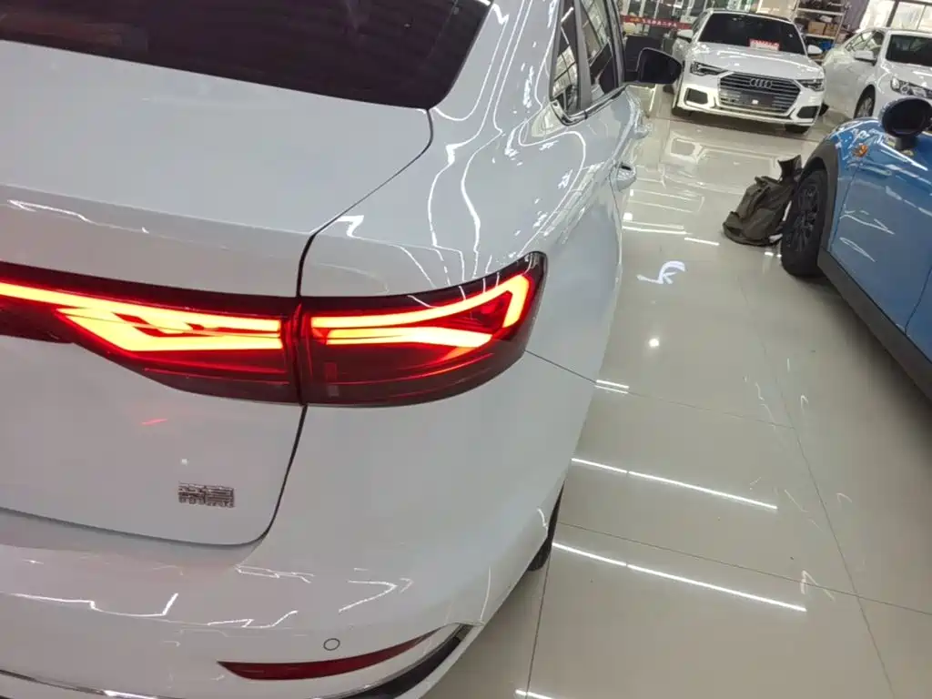 Geely Emgrand — миниатюра 8