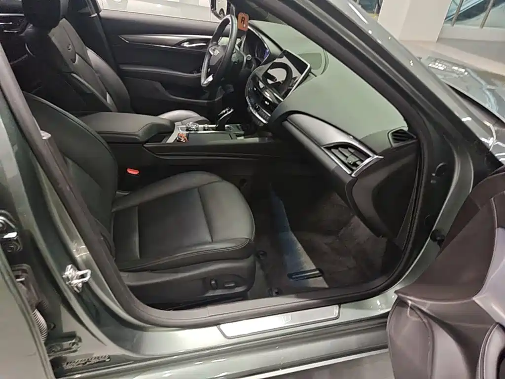 Cadillac CT5 — миниатюра 25