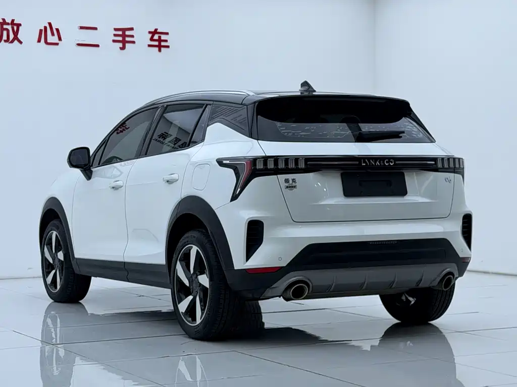 Lynk & Co 06 — миниатюра 6