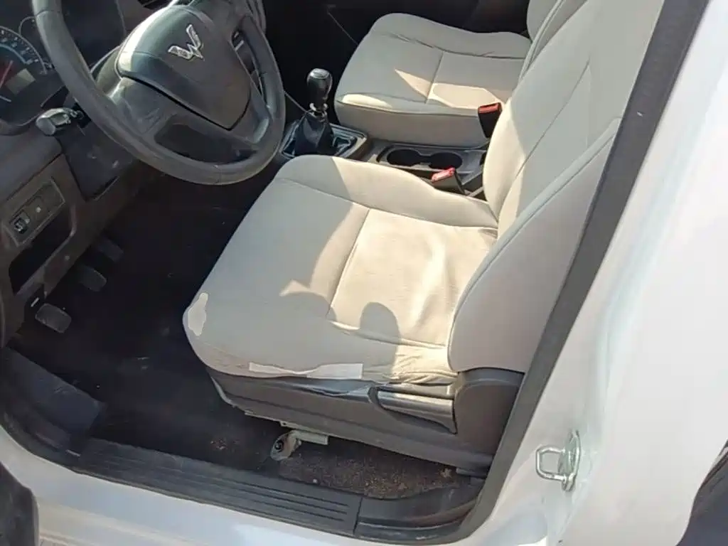 Wuling Hongguang V — миниатюра 15