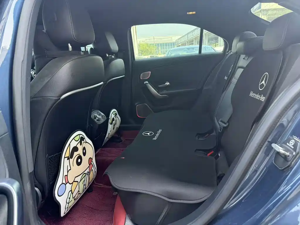 Mercedes-Benz A-Class — миниатюра 7