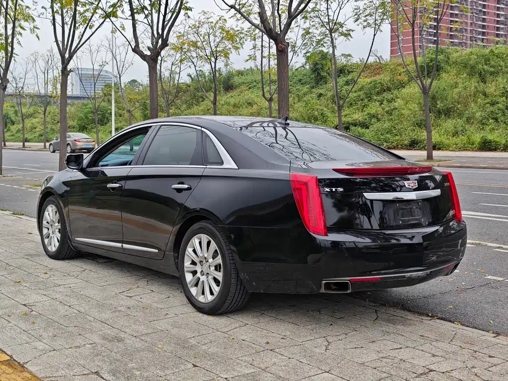 Cadillac XTS — миниатюра 9