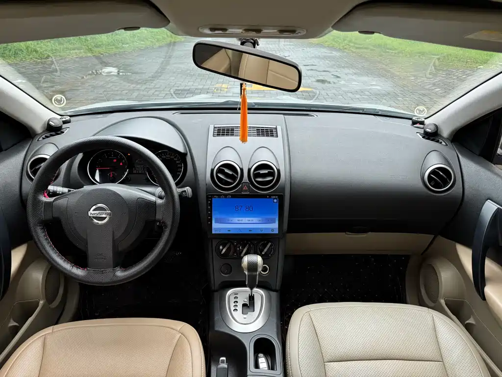 Nissan Qashqai — миниатюра 14