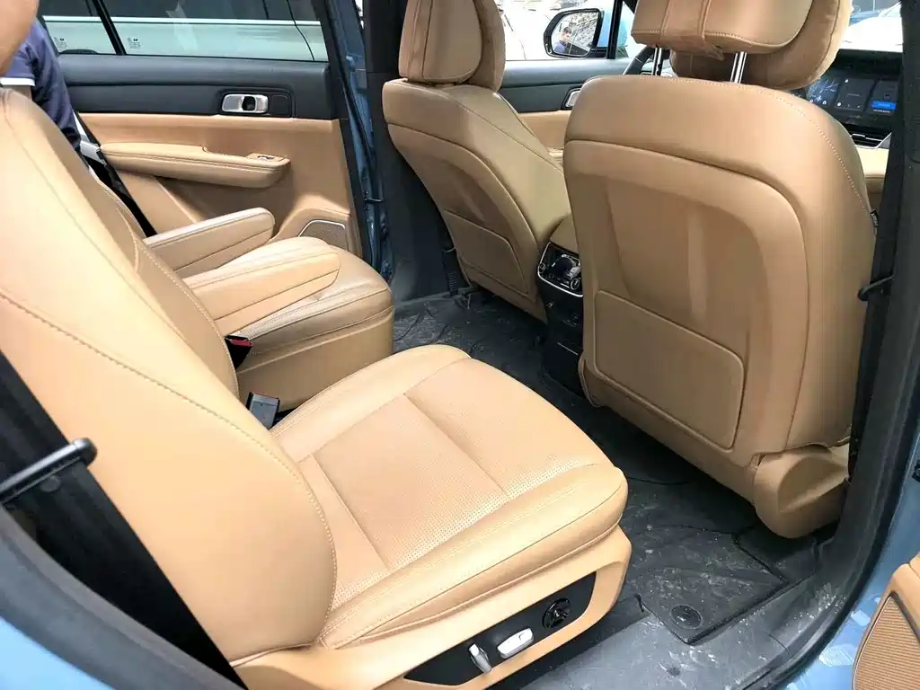 Li Auto Li ONE — миниатюра 2