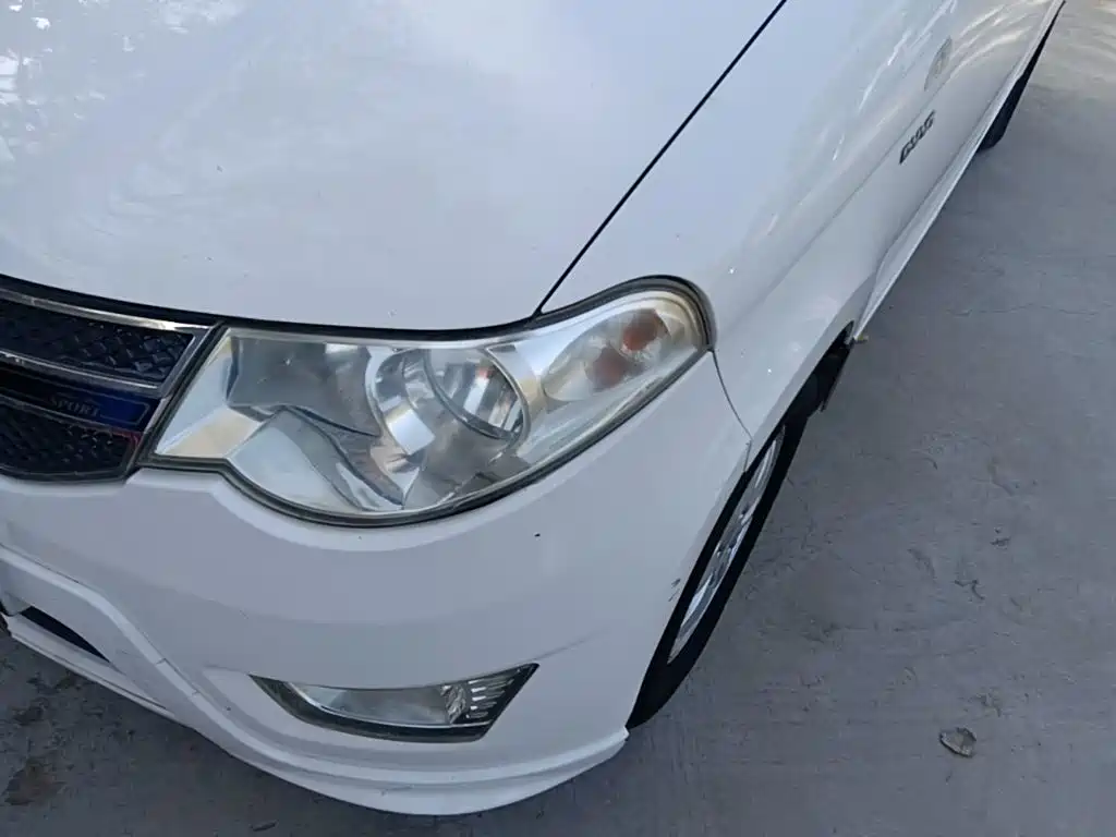Wuling Hongguang — миниатюра 24