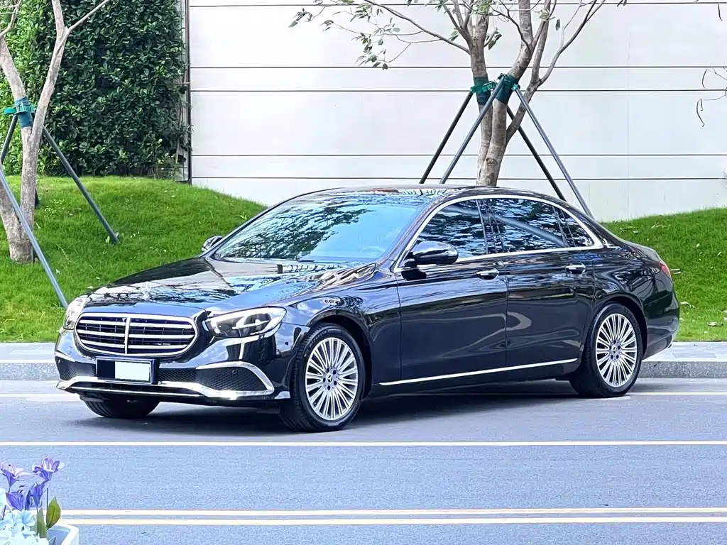 Mercedes-Benz E-Class 2021