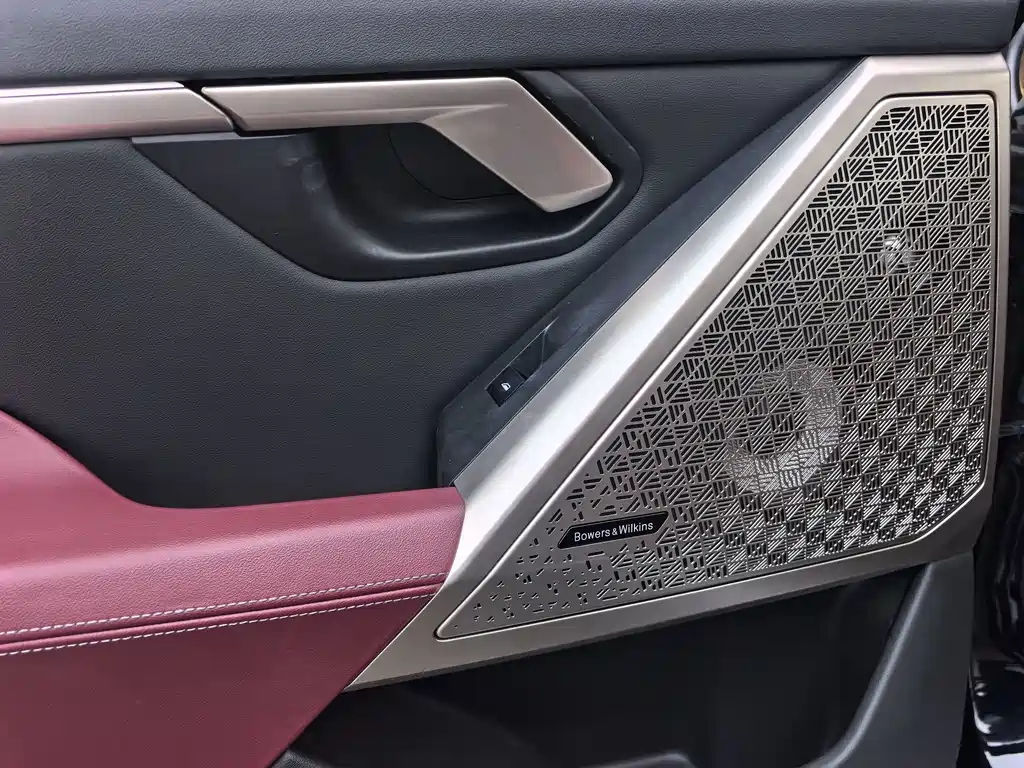 BMW 5 Series — миниатюра 14