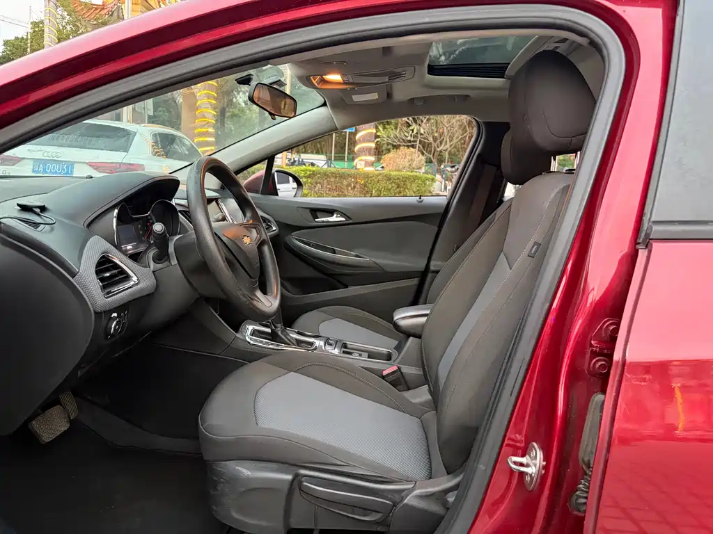 Chevrolet Cruze 2017 1.5L AT