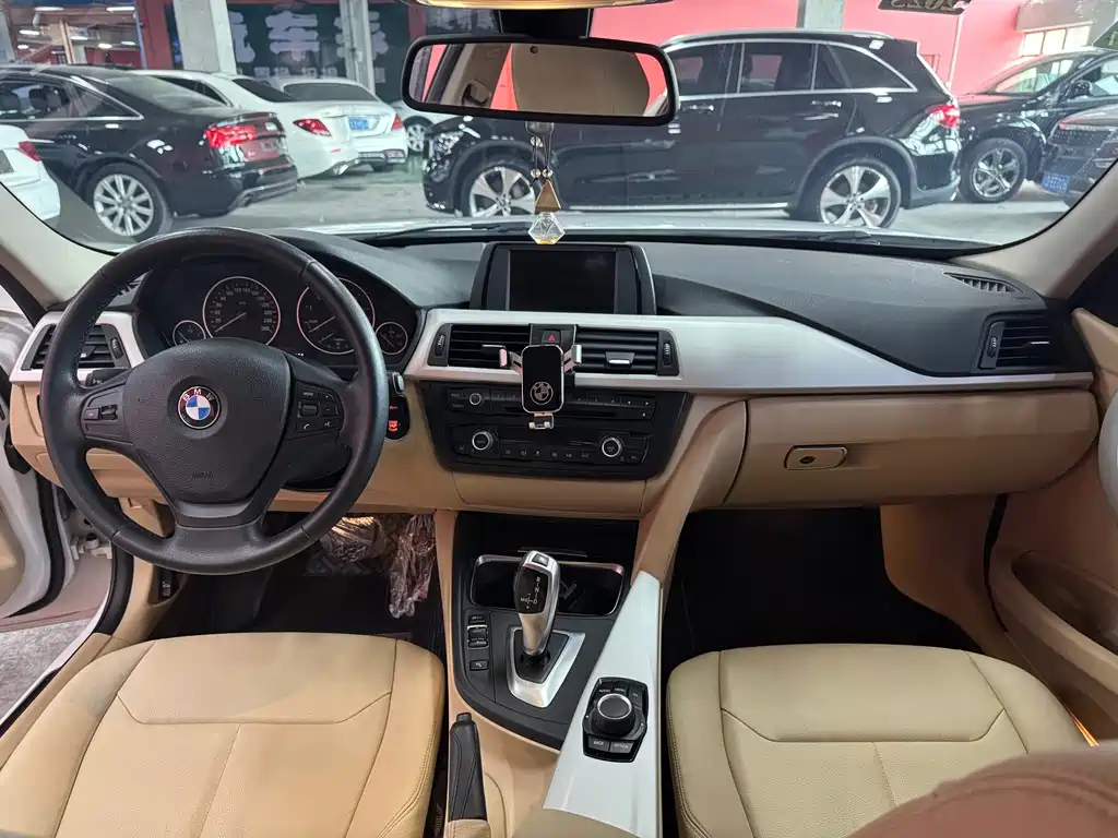 BMW 3 Series — миниатюра 15