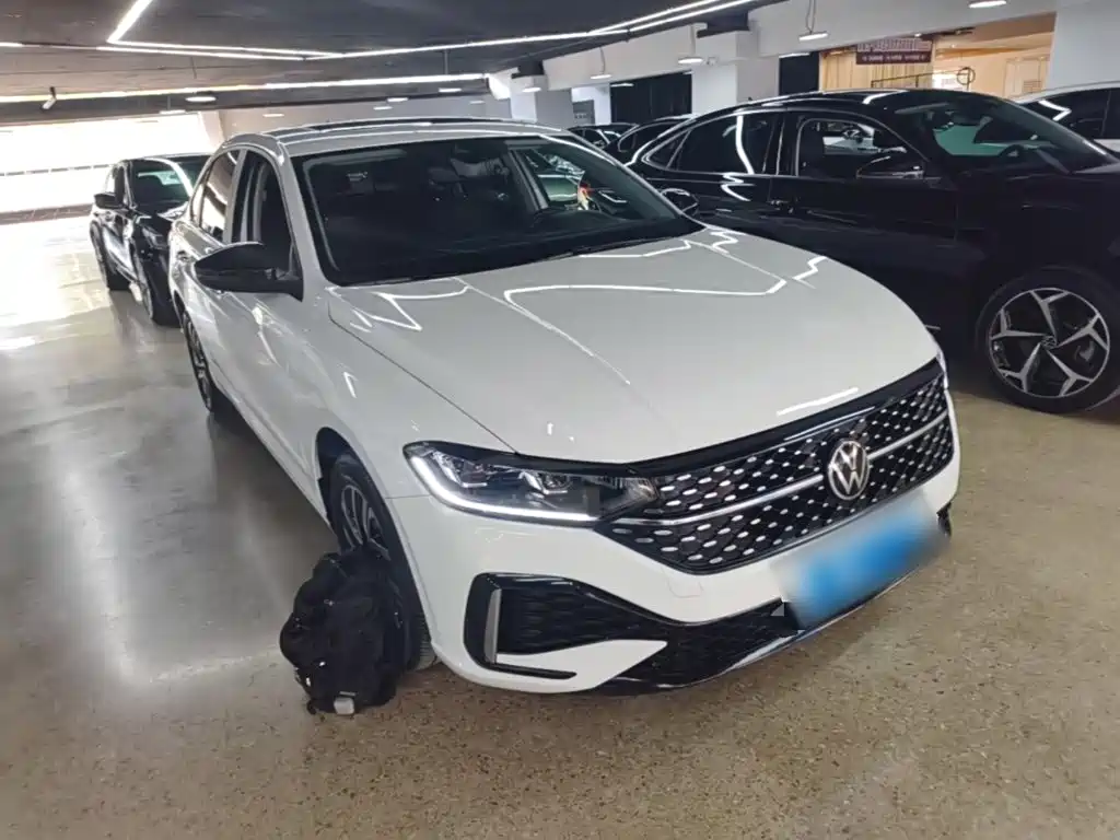 Volkswagen Lavida — миниатюра 4