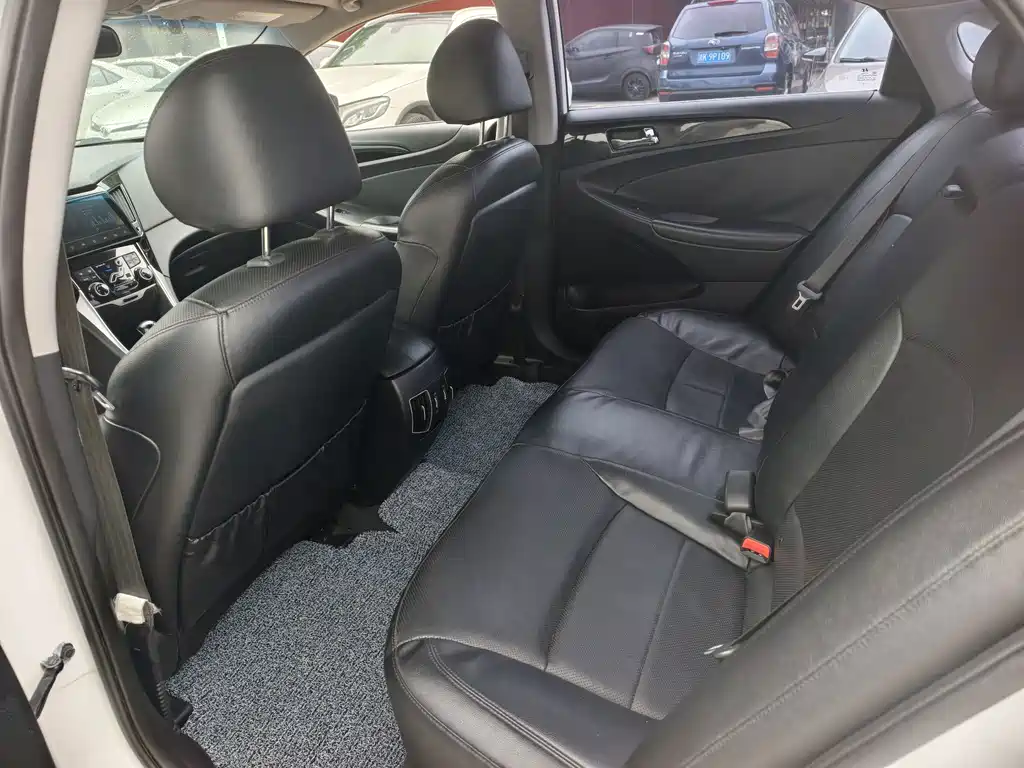 Hyundai Sonata — миниатюра 13