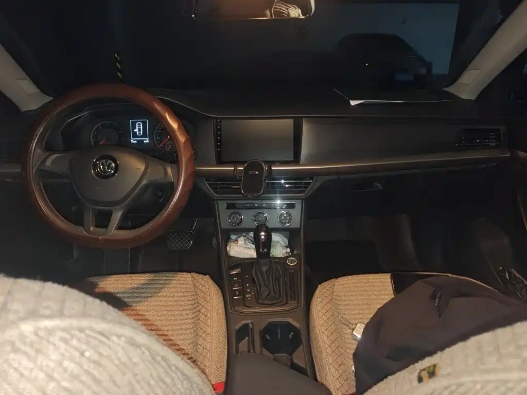 Volkswagen Lavida — миниатюра 5