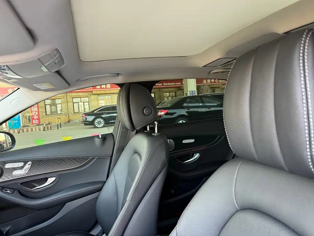 MERCEDES-BENZ C CLASS