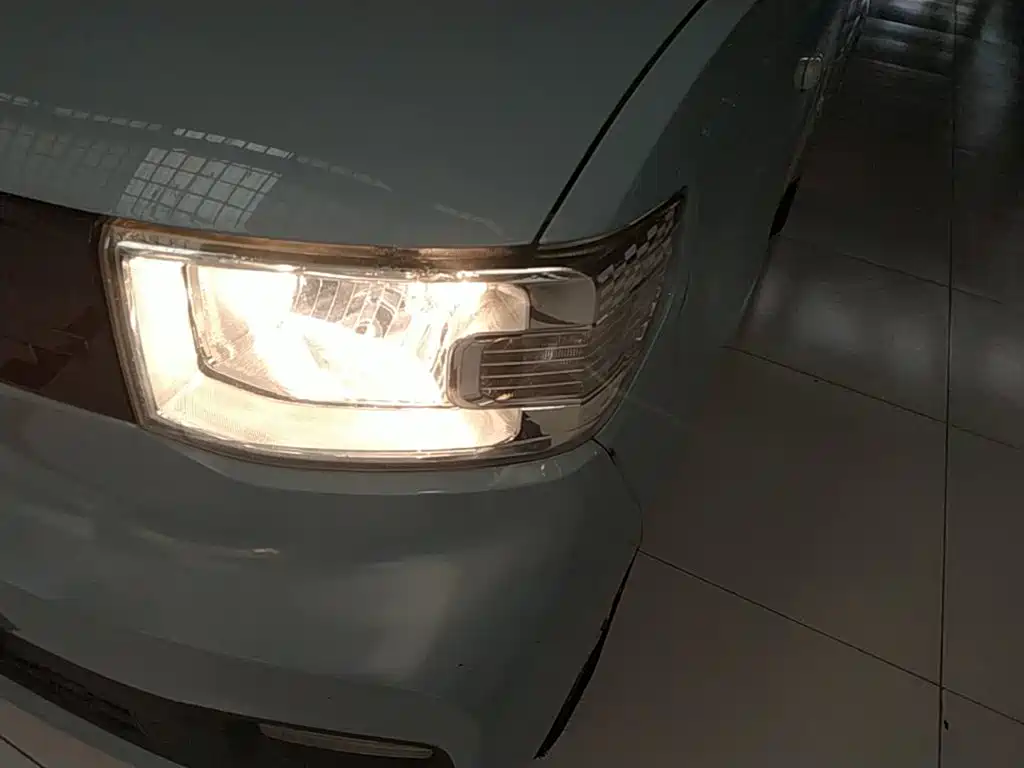Wuling MINIEV — миниатюра 24