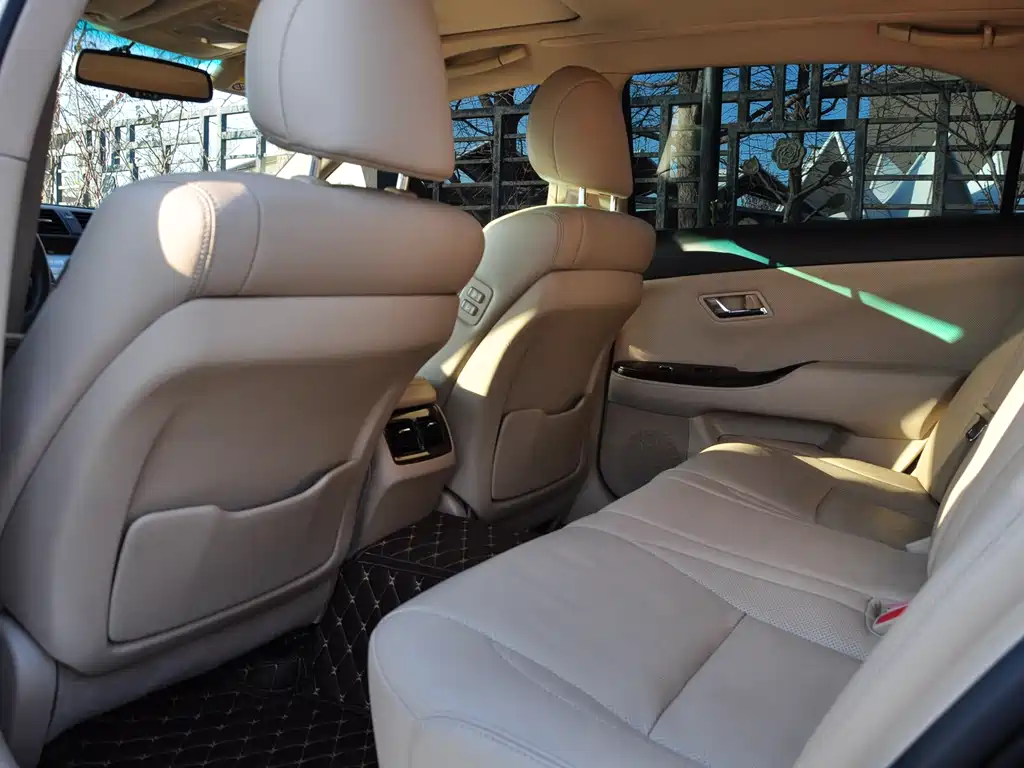 Toyota Crown 2011 2.5L Royal