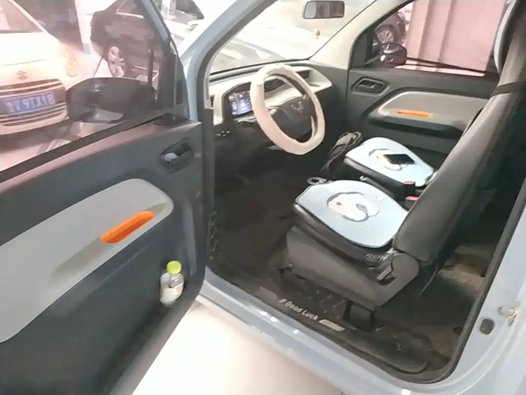 Wuling MINIEV — миниатюра 16