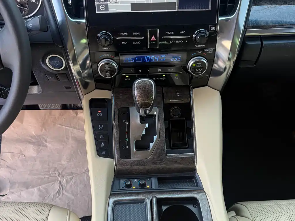 Toyota Vellfire 2021 2.5L HV