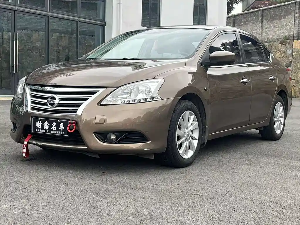 Nissan Sylphy 2014 1.6XV CVT Premium