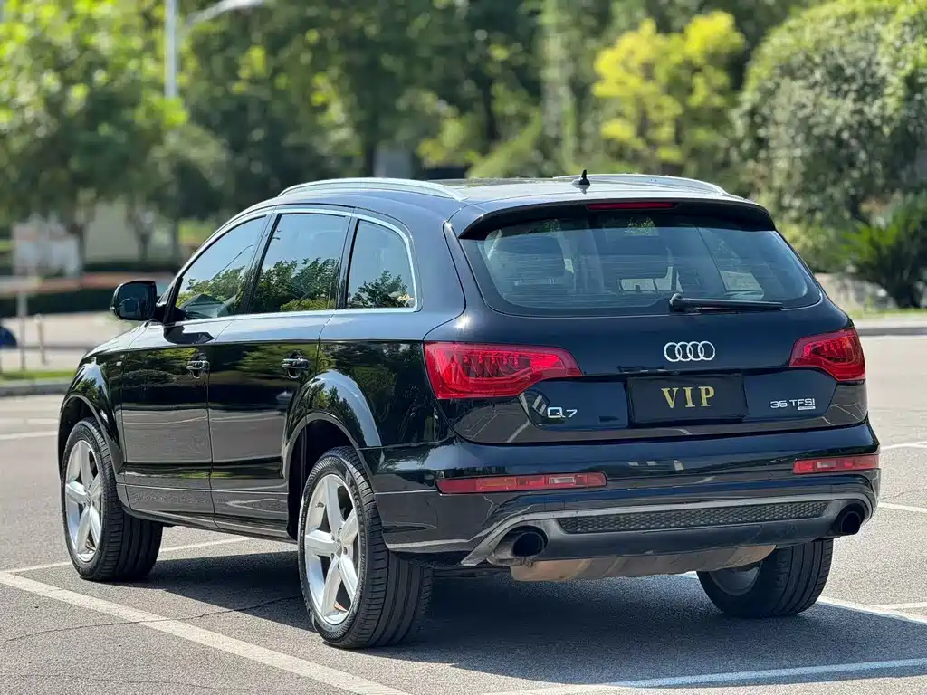 Audi Q7 — миниатюра 7