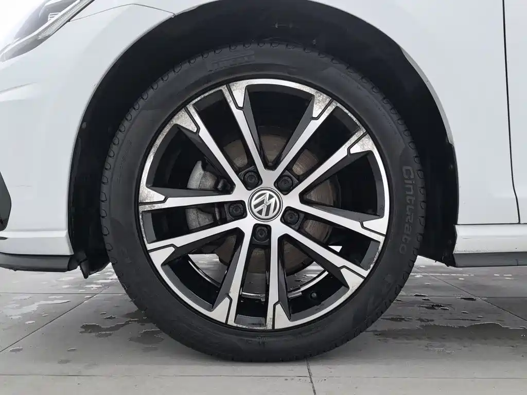Volkswagen Golf — миниатюра 17