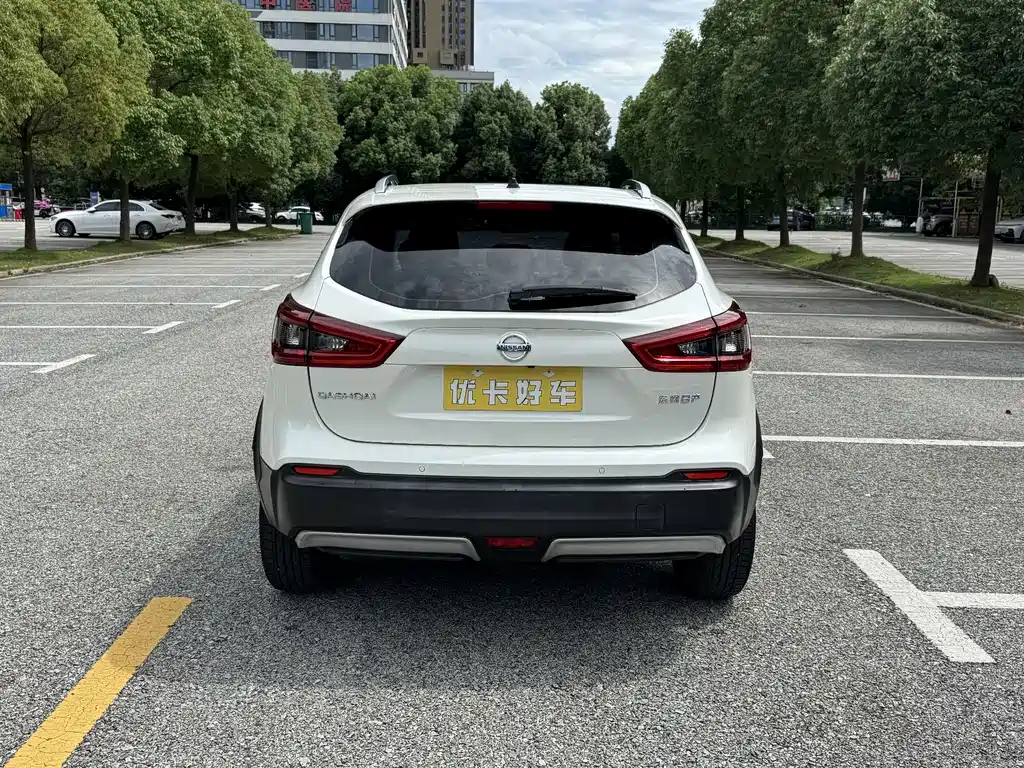 Nissan Qashqai — миниатюра 5