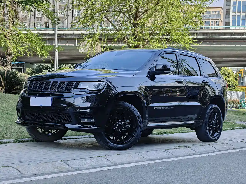 Jeep Grand Cherokee (Import) 2022