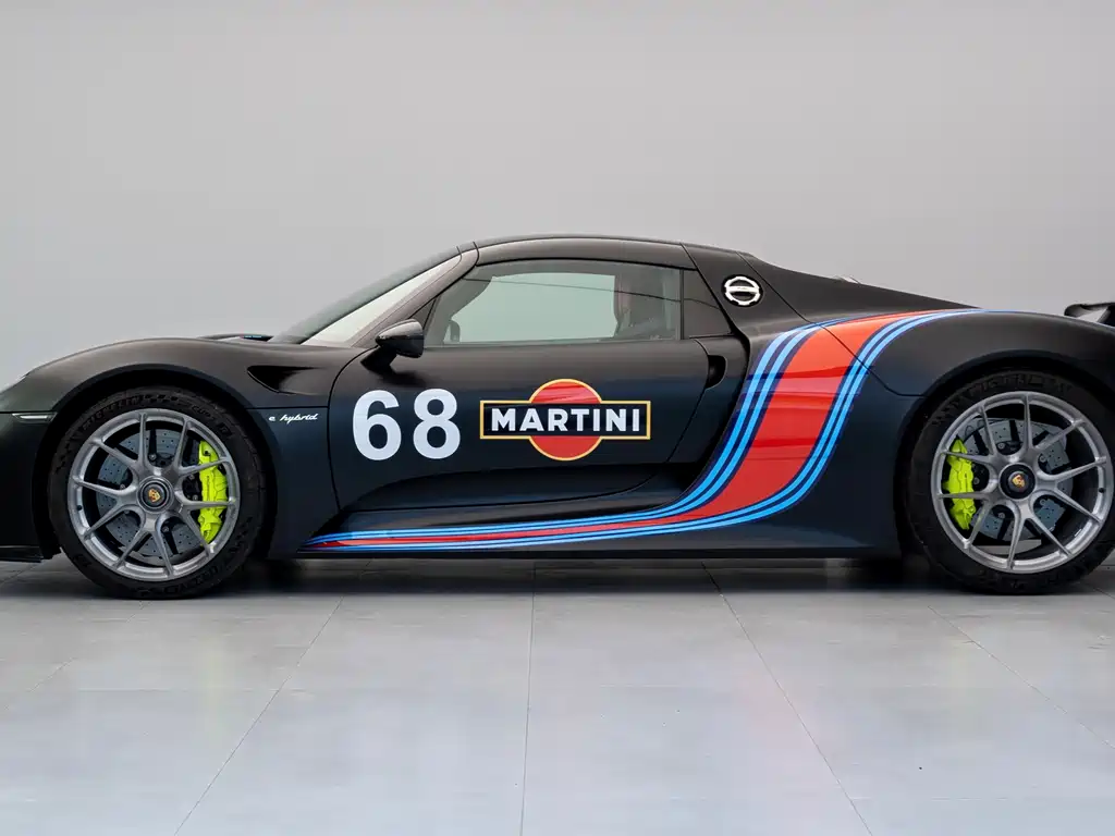 PORSCHE 918 SPYDER