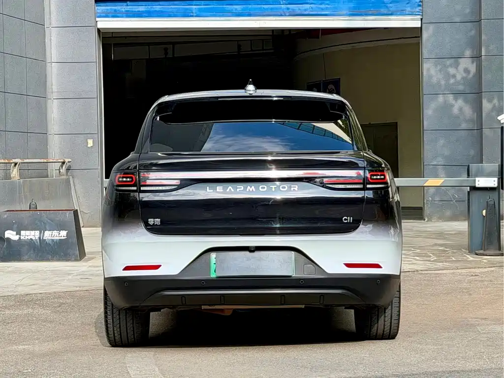 Leapmotor Leapmotor C11 — миниатюра 5