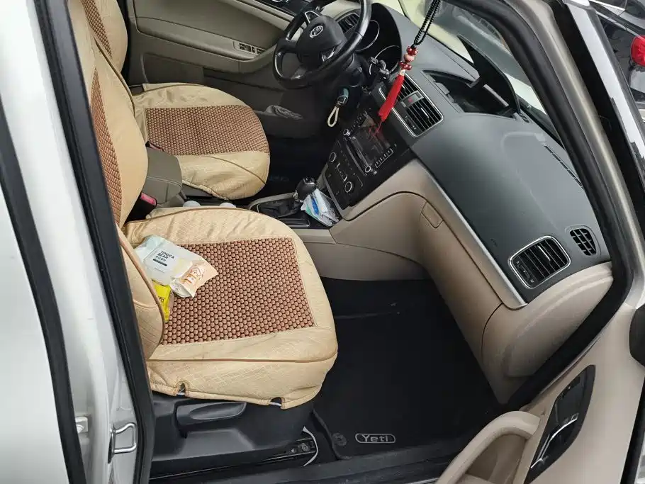 Skoda Yeti — миниатюра 8