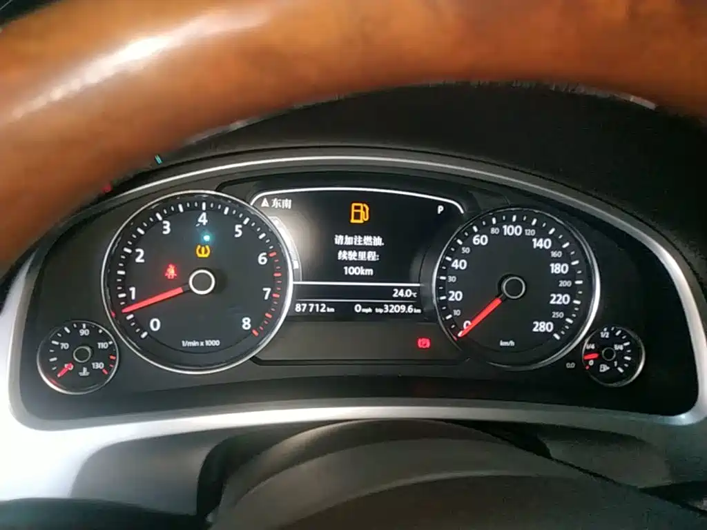 Volkswagen Touareg — миниатюра 12
