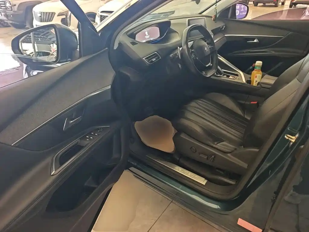 Peugeot 5008 — миниатюра 16