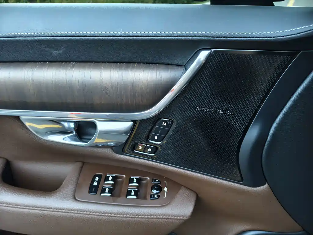 Volvo S90 — миниатюра 16