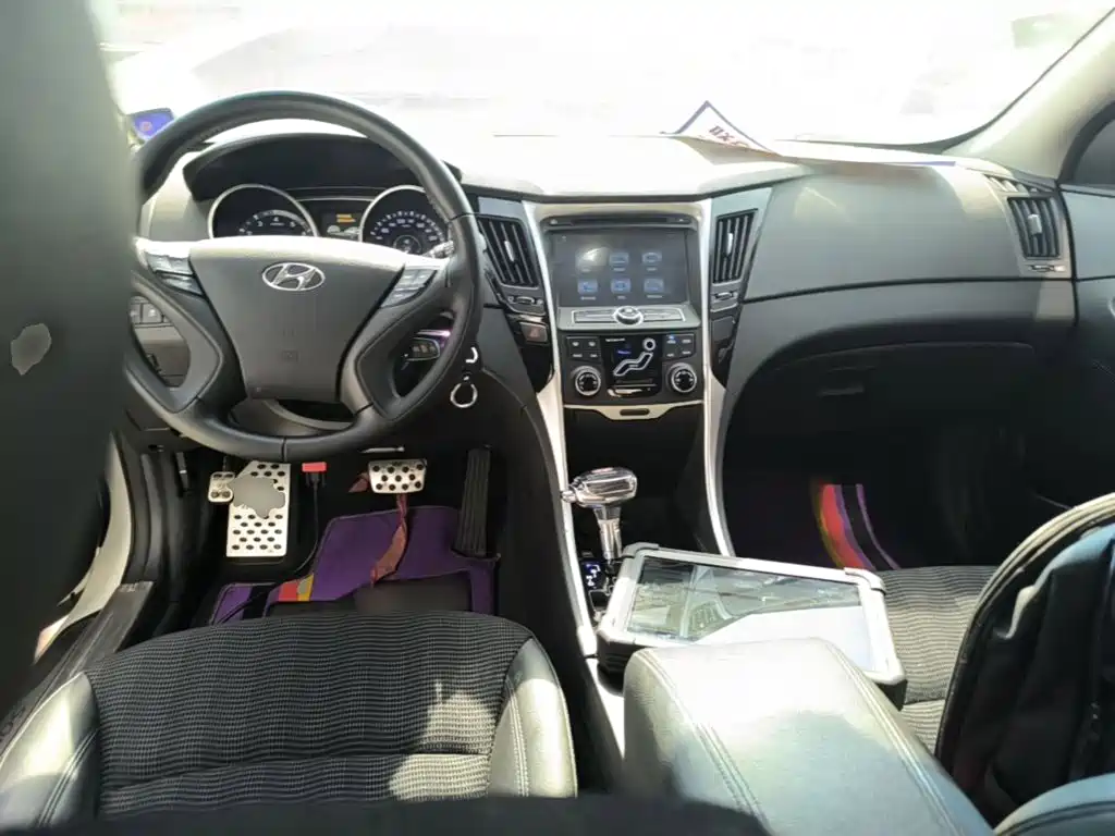 Hyundai Sonata — миниатюра 10