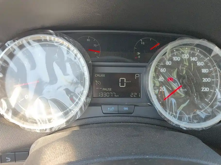 Peugeot 408 — миниатюра 14