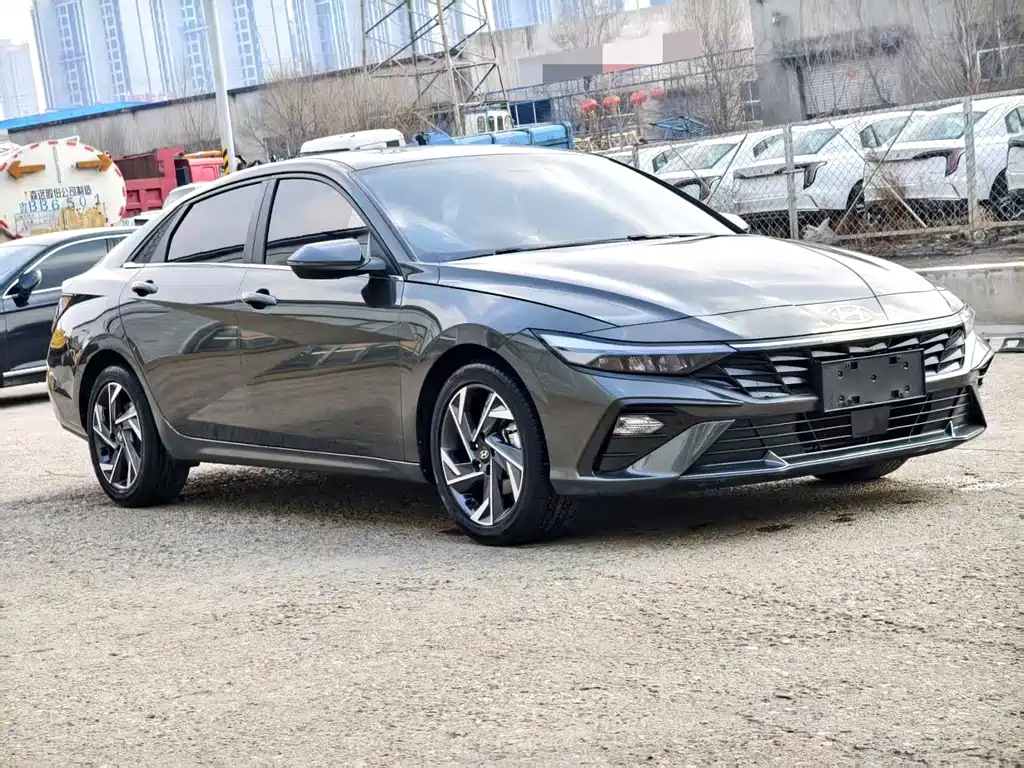 Hyundai Elantra — миниатюра 2