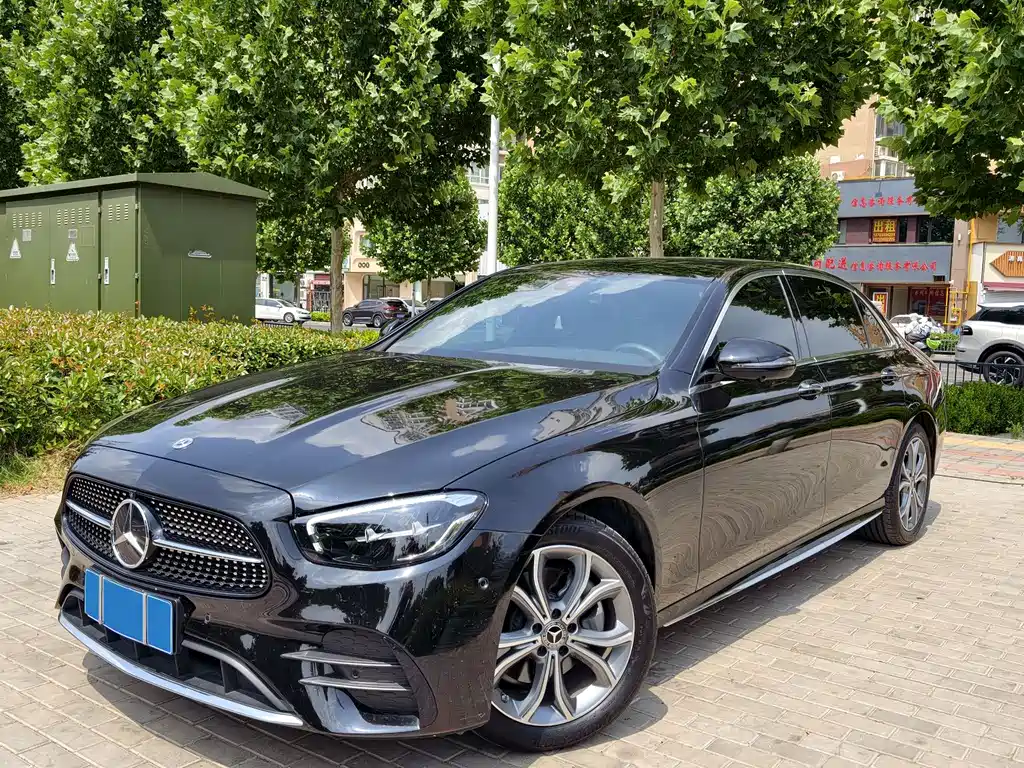Mercedes-Benz E-Class 2023