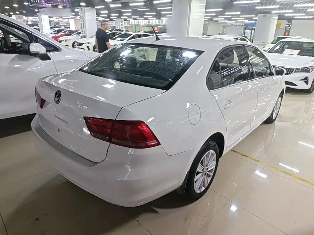 Volkswagen Santana — миниатюра 7